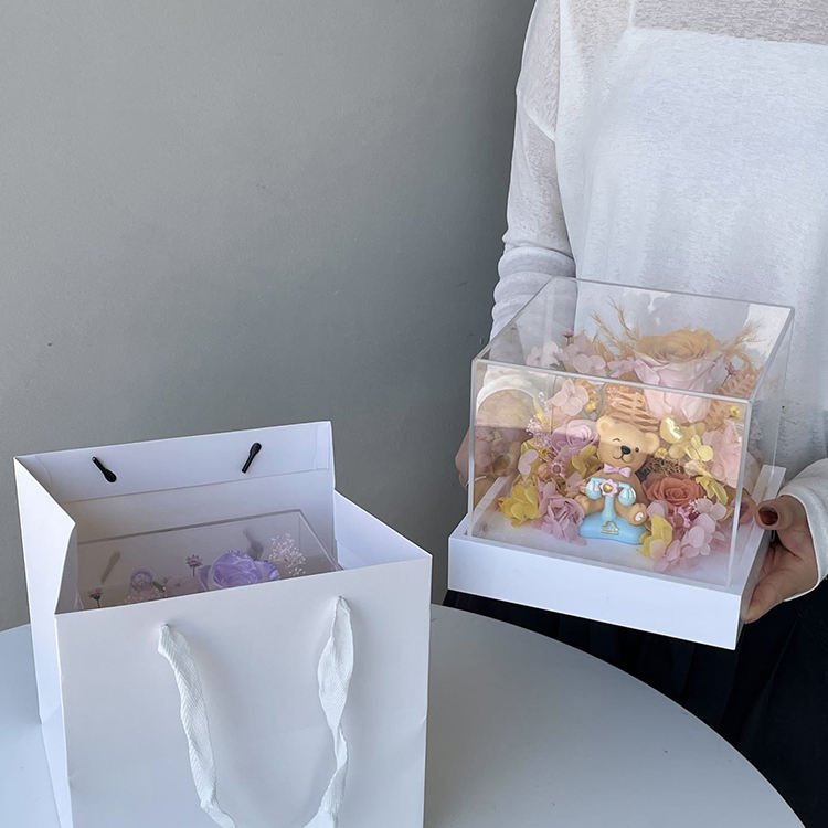 Manufacturer Low Price Flower Bouquet Twelve Zodiac Signs Cute Pet Shapes Dry Flower Decoration Preserved Rose Gift Box