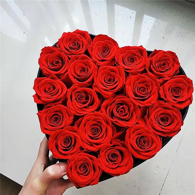 Wholesale Immortal Roses Immortal Flower Natural Handmade Eternal Rose Flower Preserved Rose Heart Shape In Gift Box