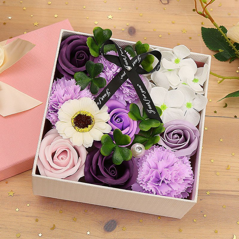 New Product Handmade Artificial Rose Preserved Flower Soap Roses Flower In Wood Gift Box Decorative Valentine's Day Gifts