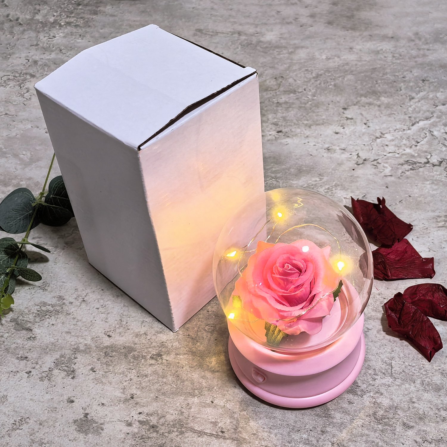 Christmas Valentines Day Gift Led Light Cute Music Box Soap Flower Artificial Preserved Roses in Glass Dome Gifts for Mom Women