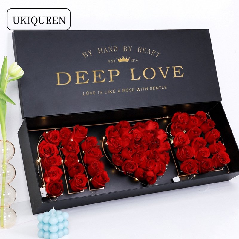 UKIQUEEN Wholesale Preserved Flower Valentines Day Preserved Roses Gifts Present Box Gift Mom Gift Box Mother's Day