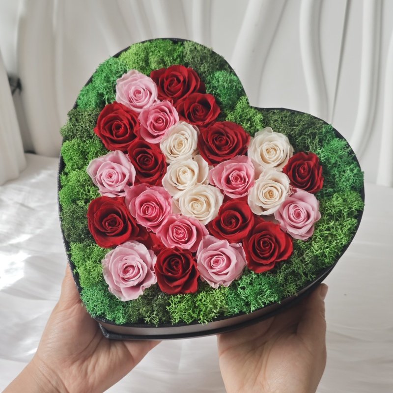 2024 New Heart Box Eternal Rose presreved flowers Gift Box for Valentine's Day Mother's Day
