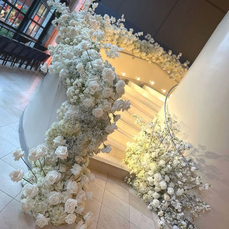 GIGA Luxury Table Runner 3ft 6ft Long Silk Preserved Flowers Unique Wedding Decoration High Design Parties New Year's