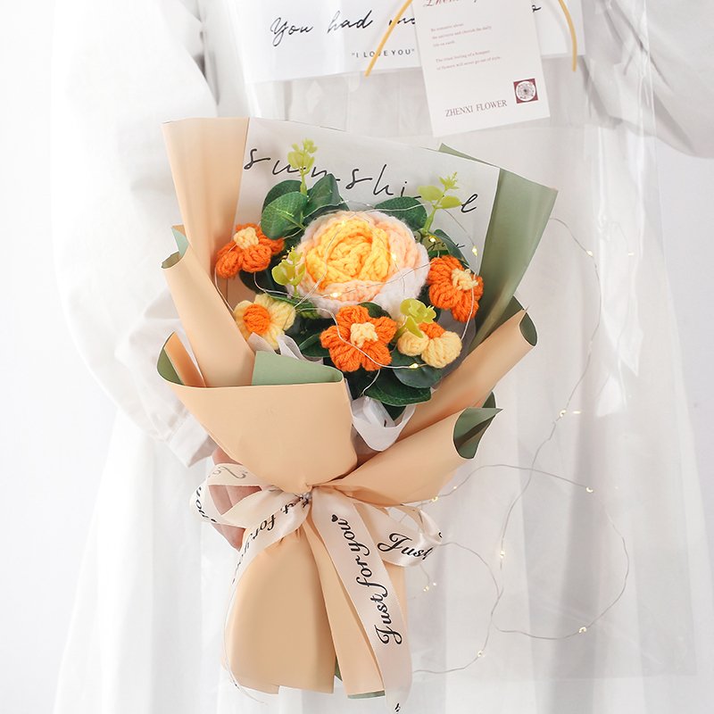 2024 New Hot Sale Flowers Bouquet Handmade Knitted Bouquet with Fairy String Lights for Valentine's Day Gift