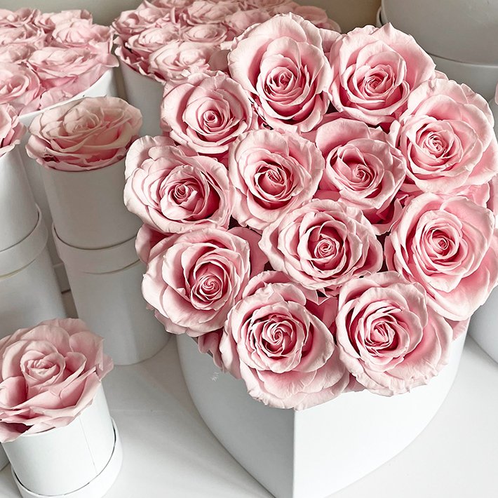 Wholesale Factory supply Anniversary Mothers Day Gifts Real Forever Everlasting Preserved Roses Box Flower In Box