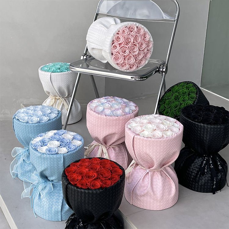 Manufacturer Wholesale Eternal Multi-color Plaid Leather Flowers Mother Day Gift Wedding Birthday Preserved Rose Bouquet
