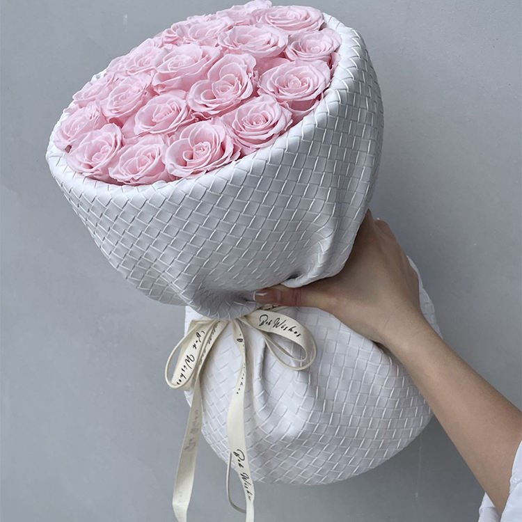 Manufacturer Wholesale Eternal Multi-color Plaid Leather Flowers Mother Day Gift Wedding Birthday Preserved Rose Bouquet