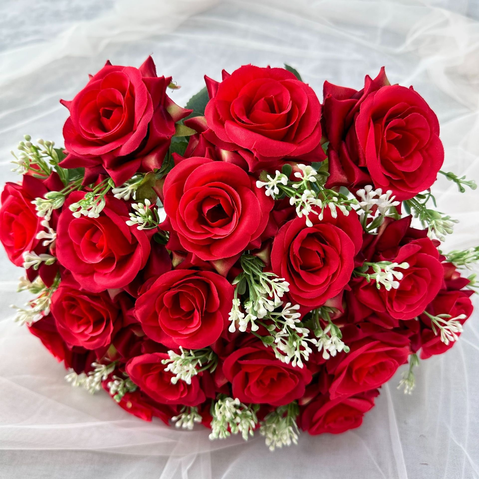 New Design High Quality 18 Head Rose Bouquet Silk Flower Wedding Bride bridesmaid Bouquet Home Interior Vase DIY Decoration.