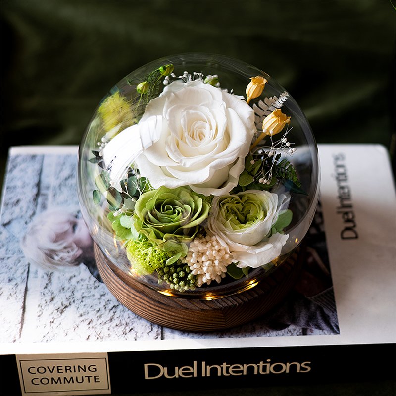 Newest hot sale Power Of Love Series Preserved Flower Ornaments For Girl friend's Gift Wedding Decoration flowers