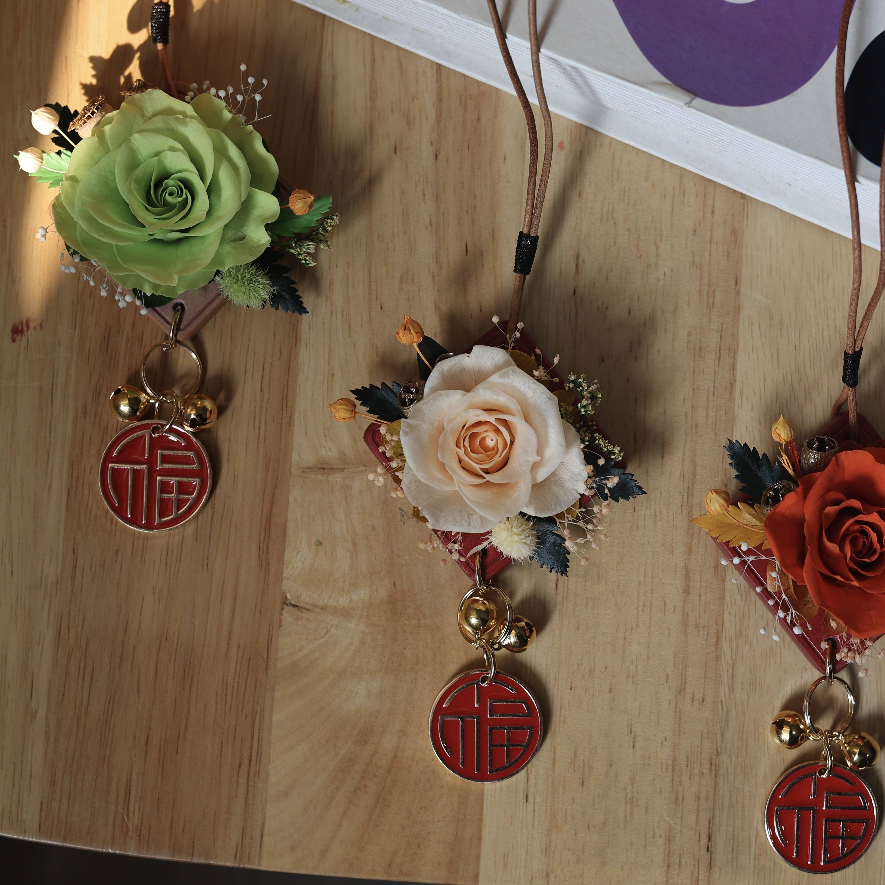 Decorative flowers wreaths and plants Car pendant Preserved Decorative Eternal Immortal Natural flowers Gifts