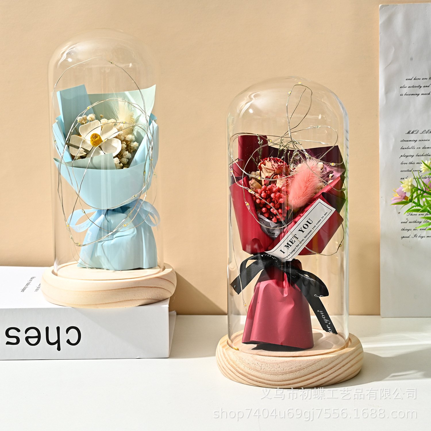 Wholesale Weeding Decoration Mothers Valentines Day Gifts Sunflower In Glass Dome LED Light Up Preserved Flower