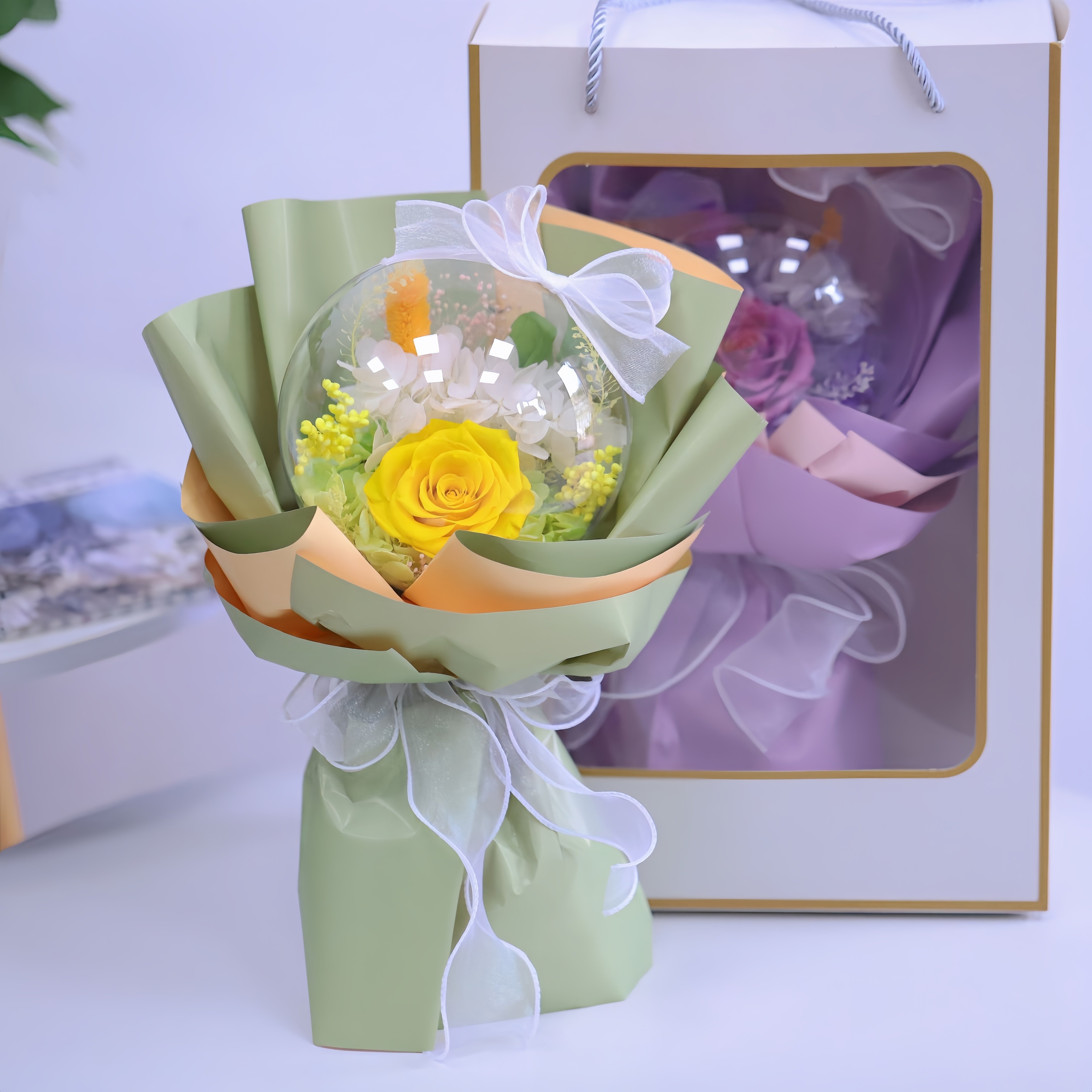 Wholesale Home decoration bo bo ball transparent clear gift box rose bouquet acrylic preserved flower for Christmas Valentines