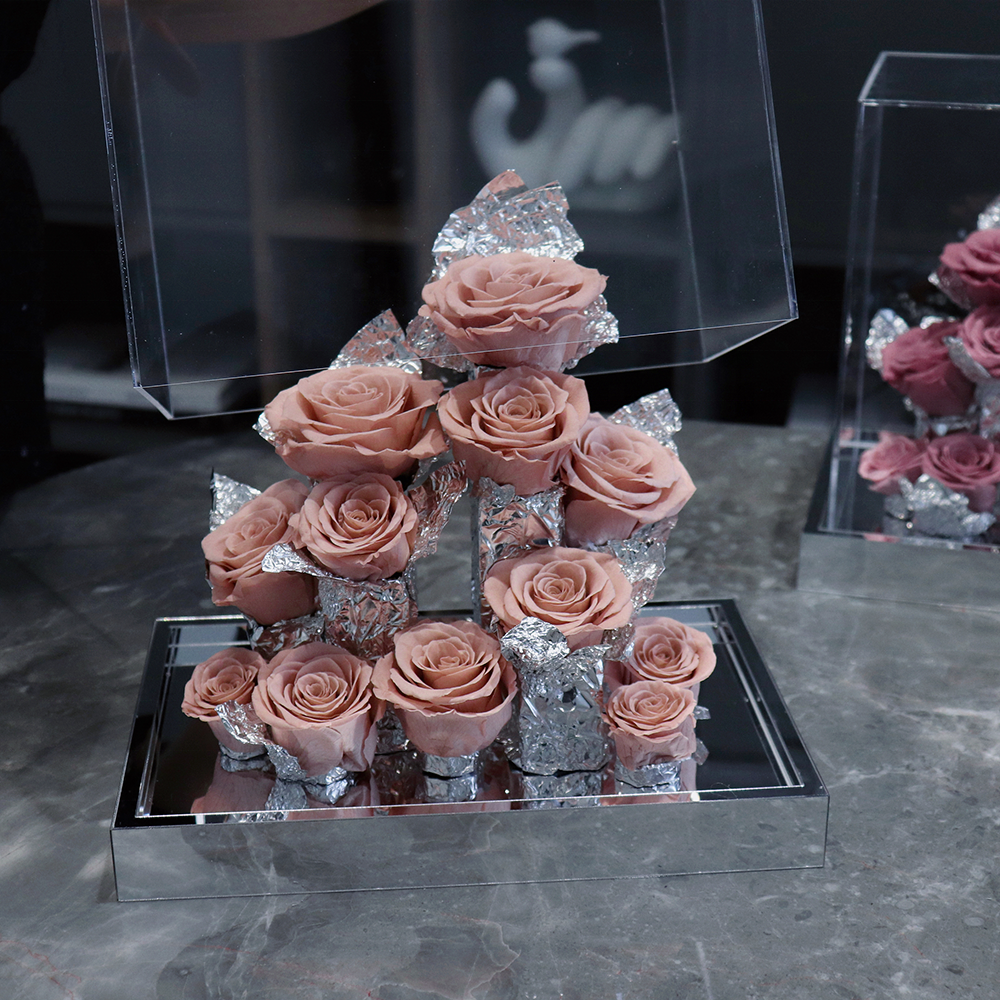 Best Selling Wholesale Real Preserved Glacier Rose Acrylic Box Eternal Floral for Valentines Mother' Day