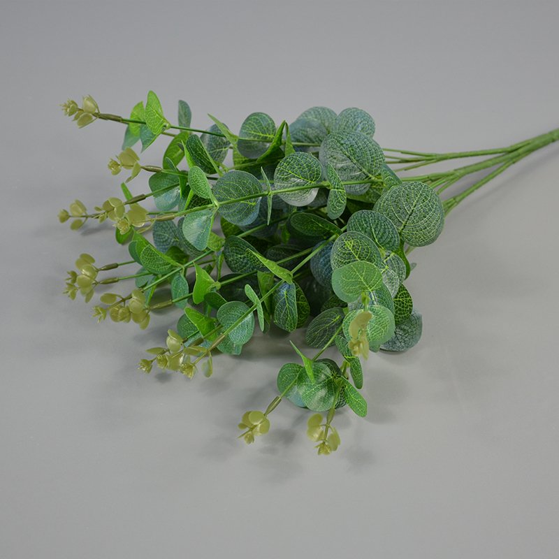 Factory Direct Artificial 16 Branches Eucalyptus Stem Minimalist Glossy Green Leaves Home Christmas Decoration DIY Bouquet