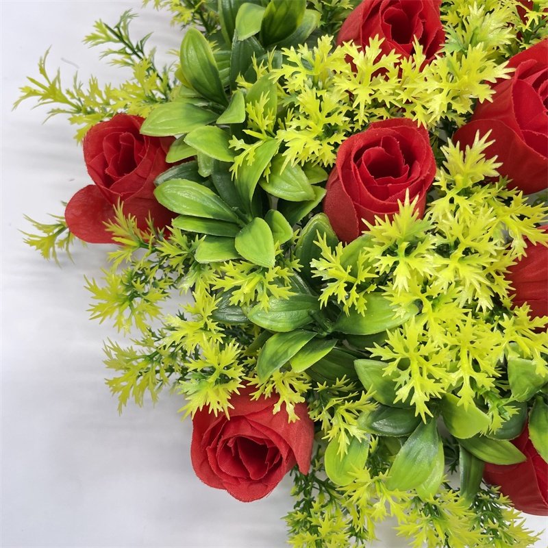 YP0006-1 High Quality Fashion Personality Wholesale Rose Wedding Decoration Silk Preserved Artificial Flowers Wreath