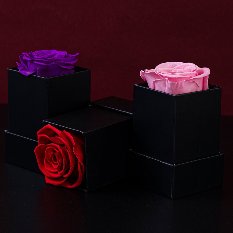1 Pcs Preserved Fresh Roses Long Lasting Square Box Flower Arrangements for Halloween and Thanksgiving Occasions
