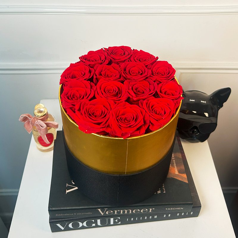 Wholesale Natural Preserved Flowers Rose Boxed Valentine's Day Flower Bucket Decorative Home Hug Bucket