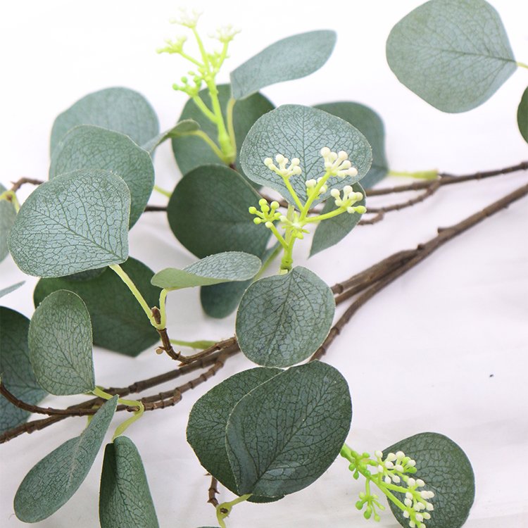 Wholesale 109cm Hot Selling Artificial Eucalyptus Leaves Preserved Flowers & Plants Decorative Wreaths