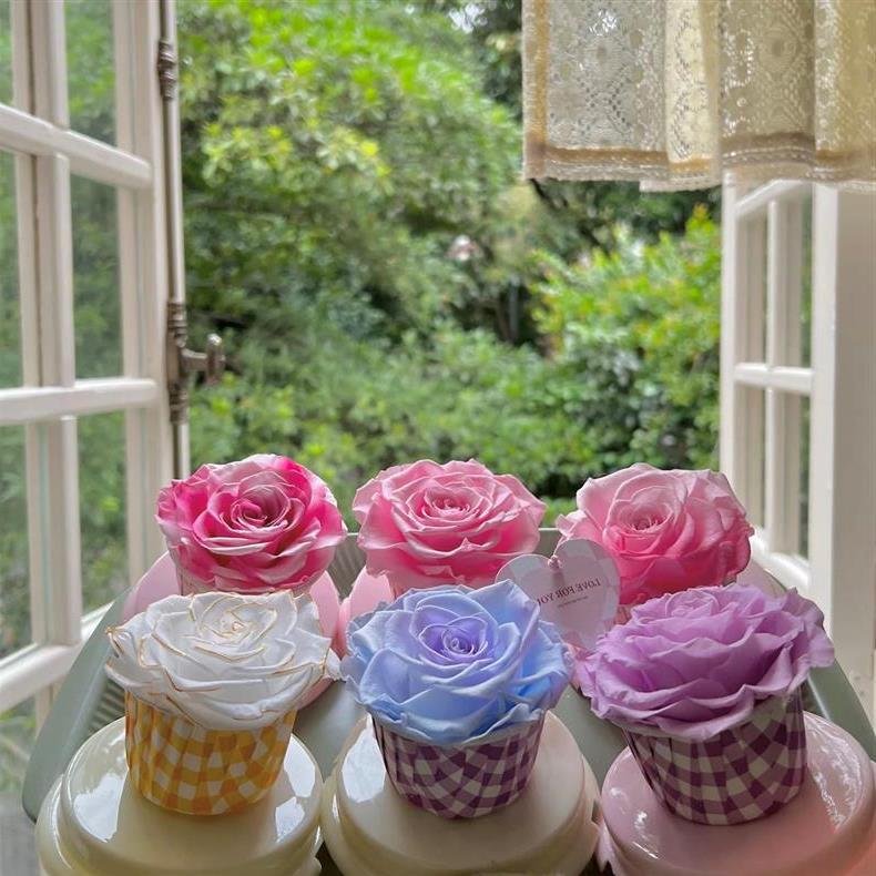 Small size cheap price elegant style 4-5cm rose head preserved roses with various color long life forever green rose flower