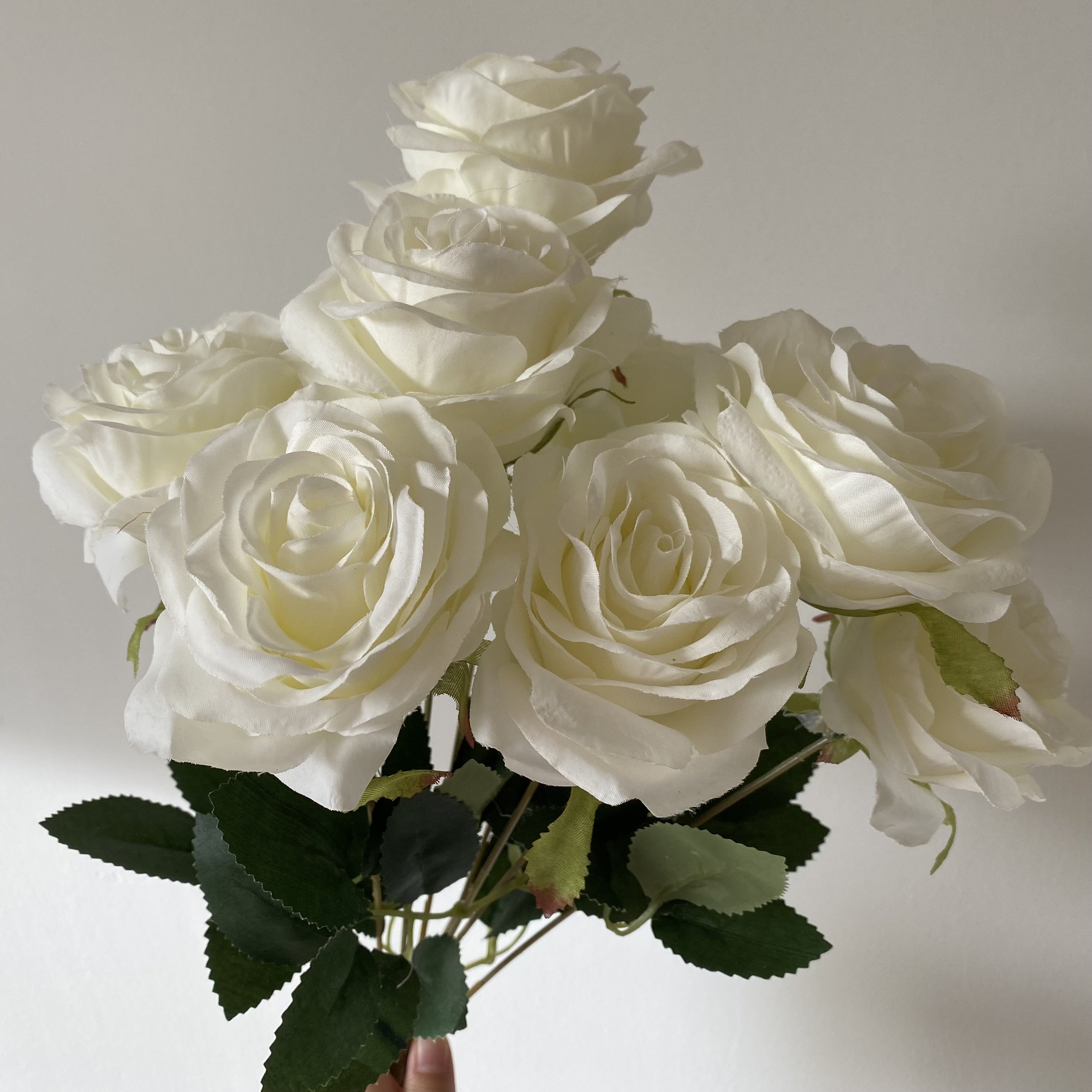 Hot Sale 9 Head Rose Bouquets White Artificial Flowers for Wedding