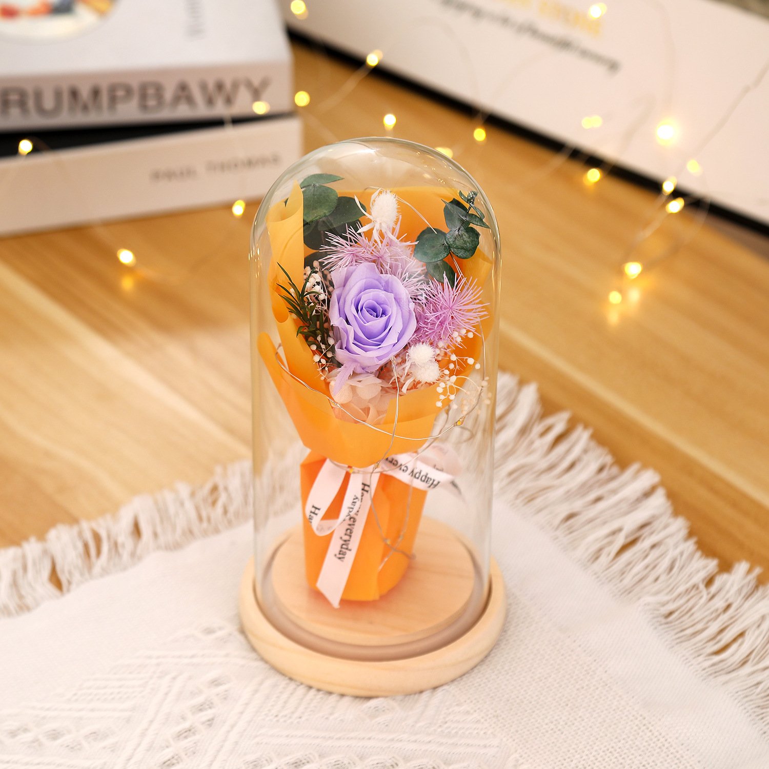Wholesales Small Preserved Flower & Plants Mini Bouquet Eternal Flower Natural in Glass Dome for Valentines Day Gift