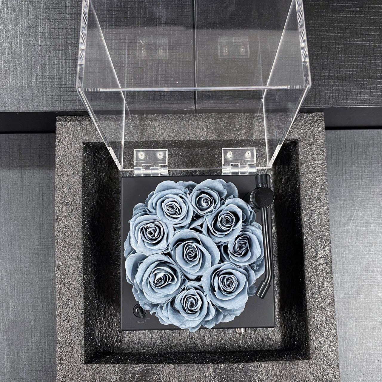 Elegant Birthday Gift Luxurious ornaments Everlasting Eternal rose Bluetooth Speaker Immortal Preserved Rose Flower Phonograph