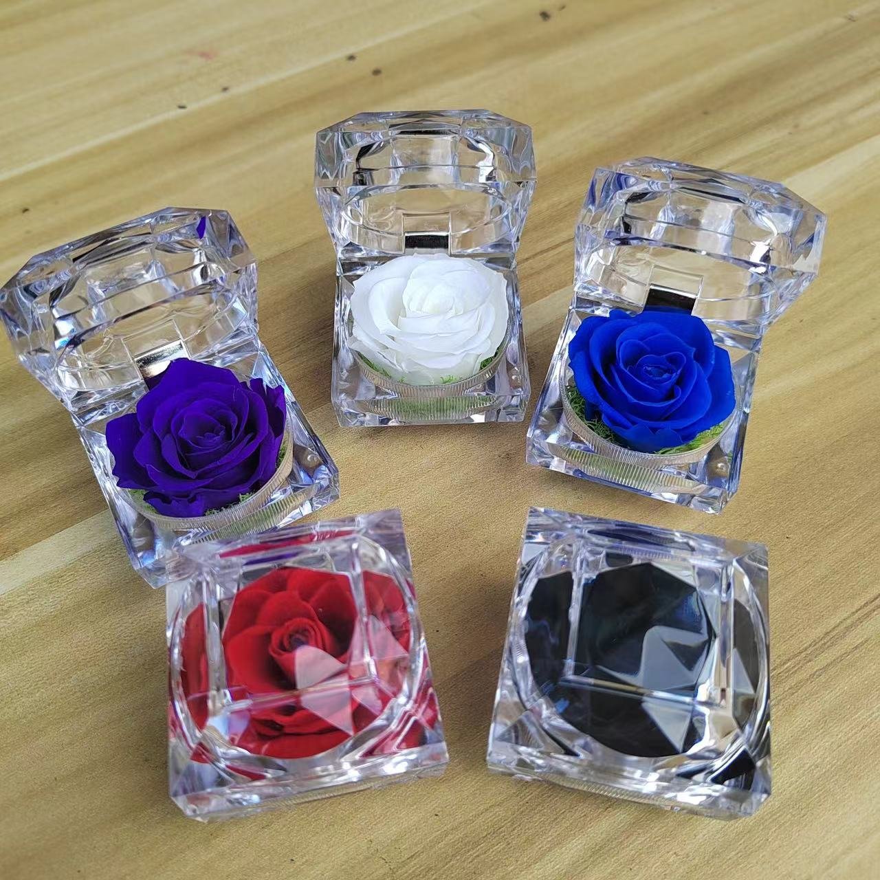 2024 Hot Sale Flower Decoration Preserved Roses Acrylic Gift Box Preserved Flower Ring Box