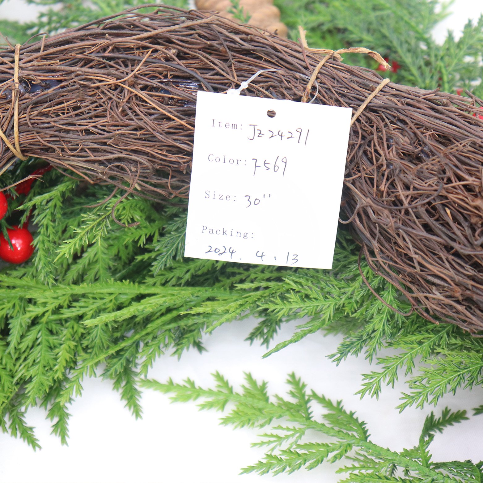 Exquisite 76cm Red Fruit Ring with Long Flat Cypress Pine Cone Indoor/Outdoor Christmas Decoration Preserved Flowers & Plants