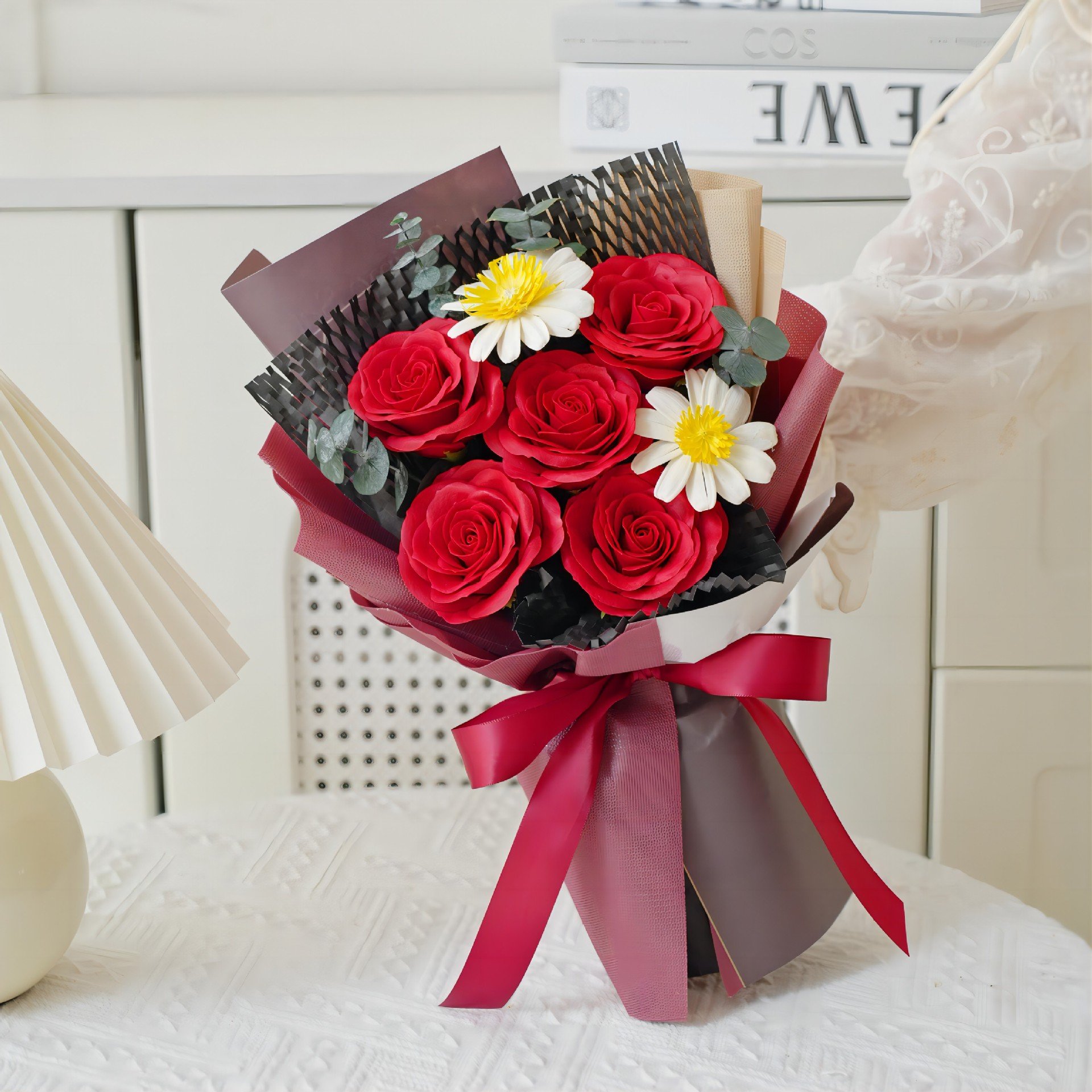 2024 Ins Factory Wholesale Preserved Flower Bouquet For Valentine 's Gift