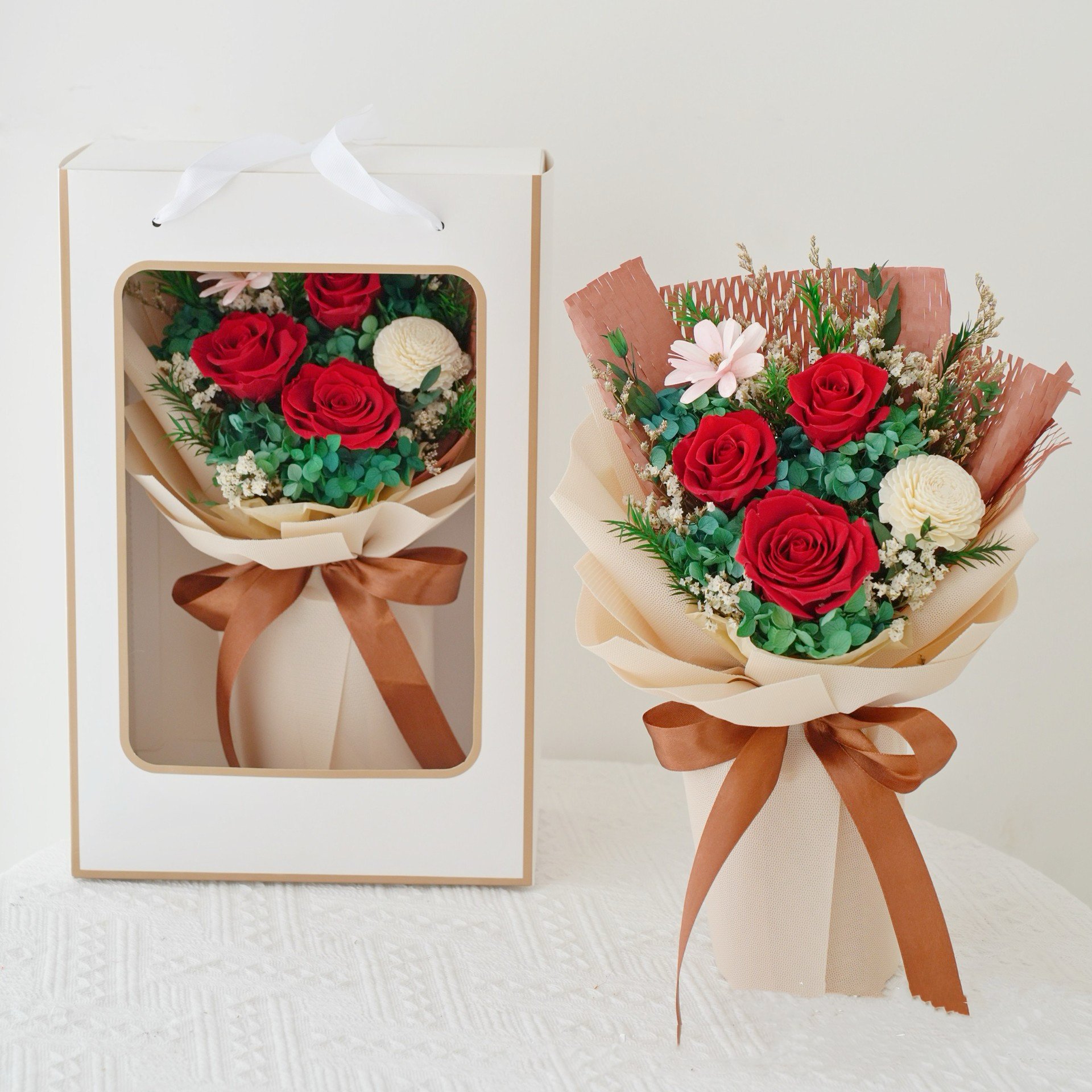 2024 Amazon Hot Selling Preserved Flower Valentines Day Gift Real Eternal Forever Roses Flower Bouquets