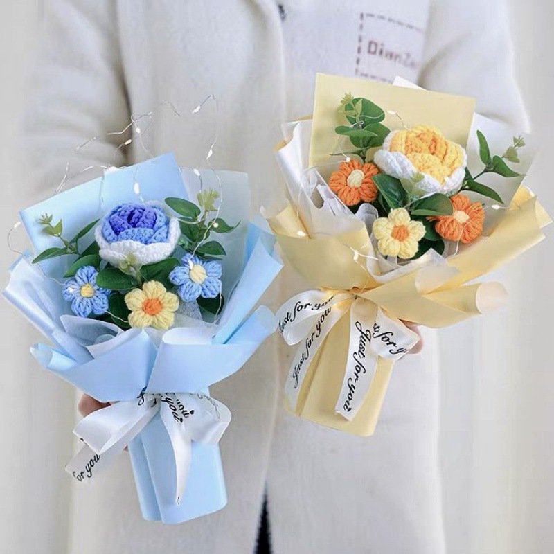 Wholesale Handmade Crochet Knit Flower Knitted Rose Valentine's Day Gift Finished Product Knit Flower Roses Knit Flower Bouquets