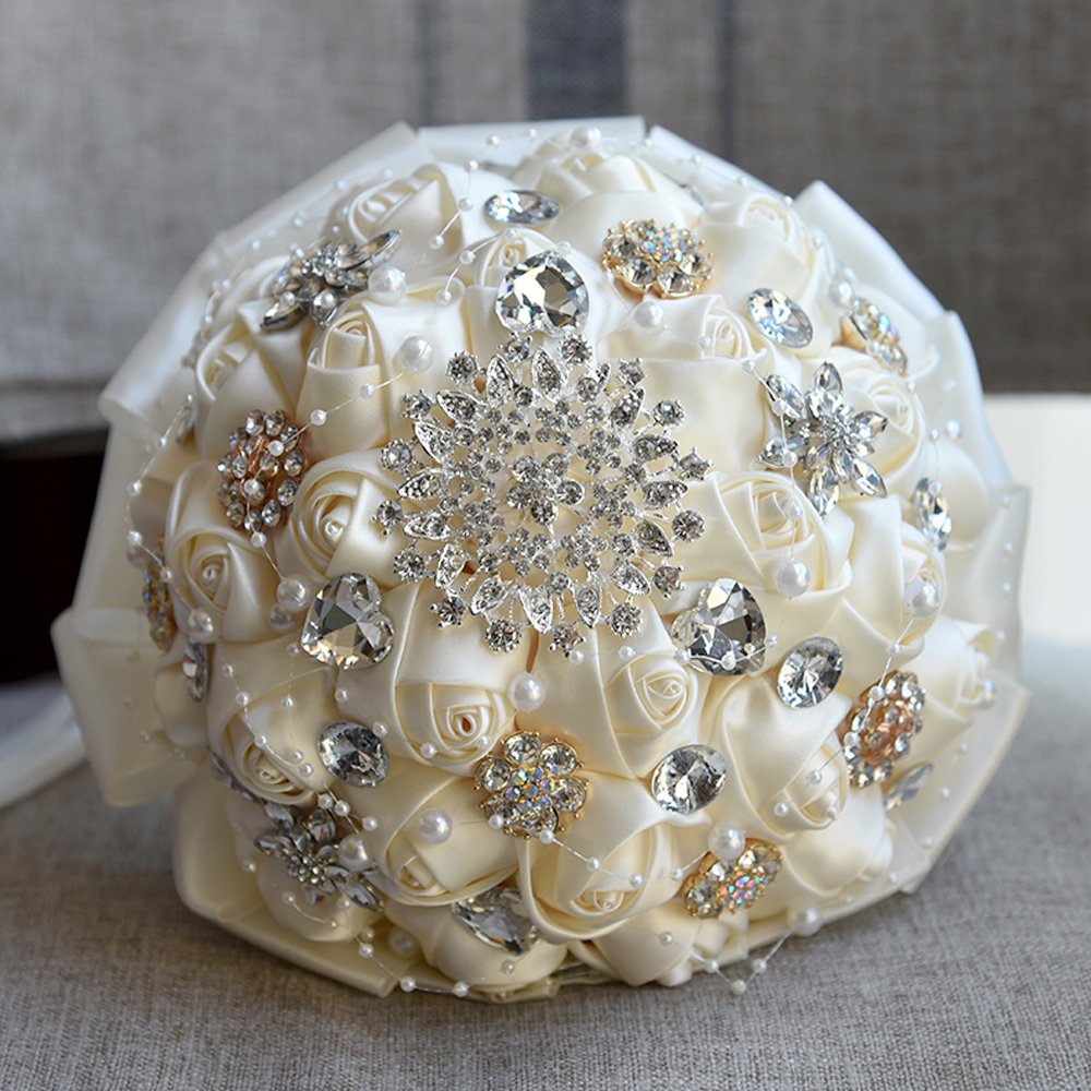 Romantic Wedding Bride Holding flower Bouquet Roses with Brooch Bouquets Handmade Satin Roses
