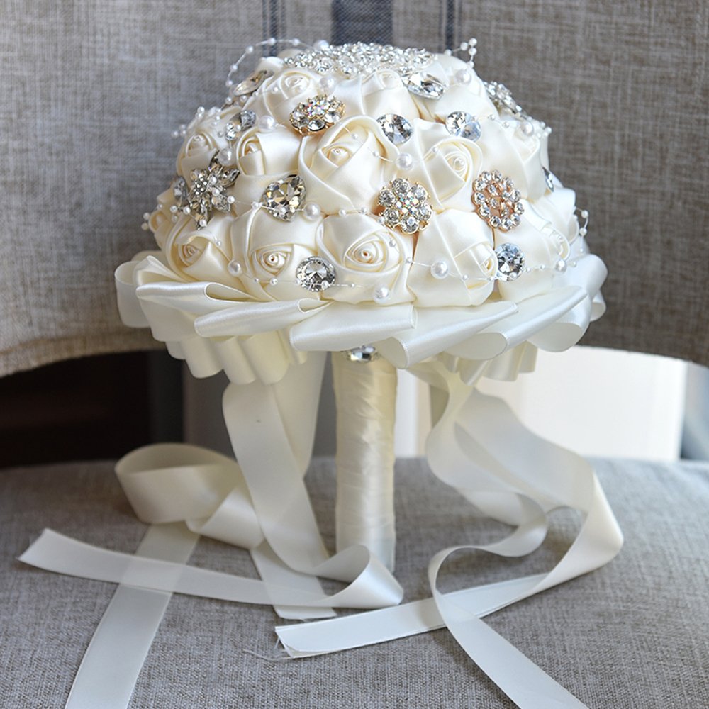 Romantic Wedding Bride Holding flower Bouquet Roses with Brooch Bouquets Handmade Satin Roses