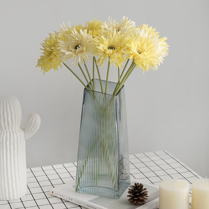 Single-Branch Gerbera Artificial Flower Simple Brushed Design for Home Decoration
