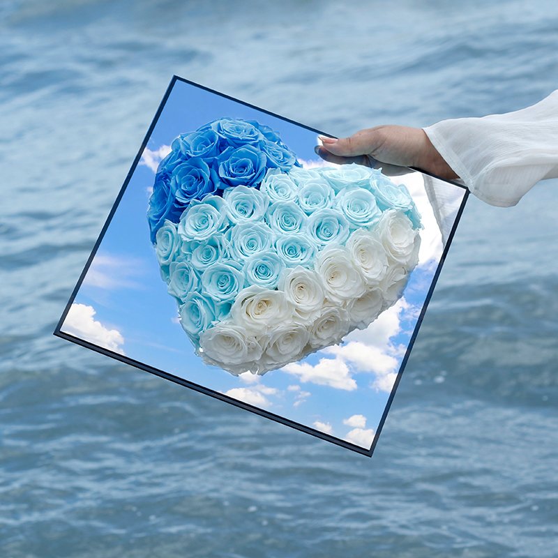 ODM/OEM customizable Valentine Day Gift Box Handmade Super large heart shape Real Fresh Rose Preserved Flower in a Acrylic Box