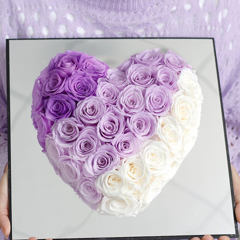 ODM/OEM customizable Valentine Day Gift Box Handmade Super large heart shape Real Fresh Rose Preserved Flower in a Acrylic Box
