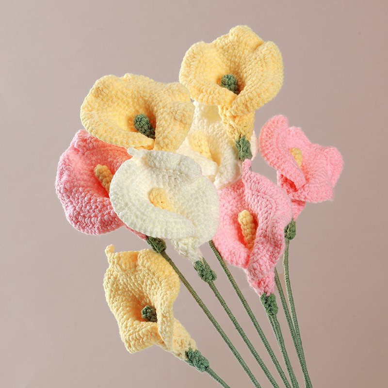 Wholesale Colorful Crochet Knitted Carnation Flowers for Home Accessories Amigurumi Kitting Flower Bouquet Mother Day Gifts