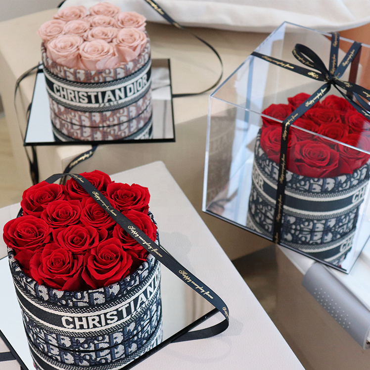 Hote selling Eternal Preserved Rose Flower Round Gift Box Get well soon rose forever Floral gift for women