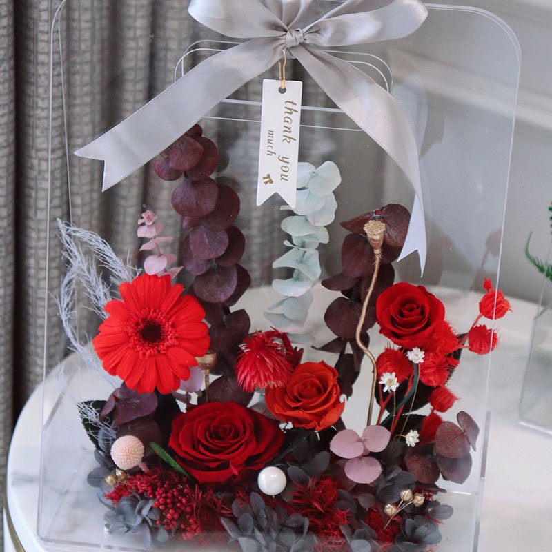 Wholesale Preserved Flower in Acrylic Hand-held Fresh Flower Baskets Valentine's Day Hand-Held Preserved Flower