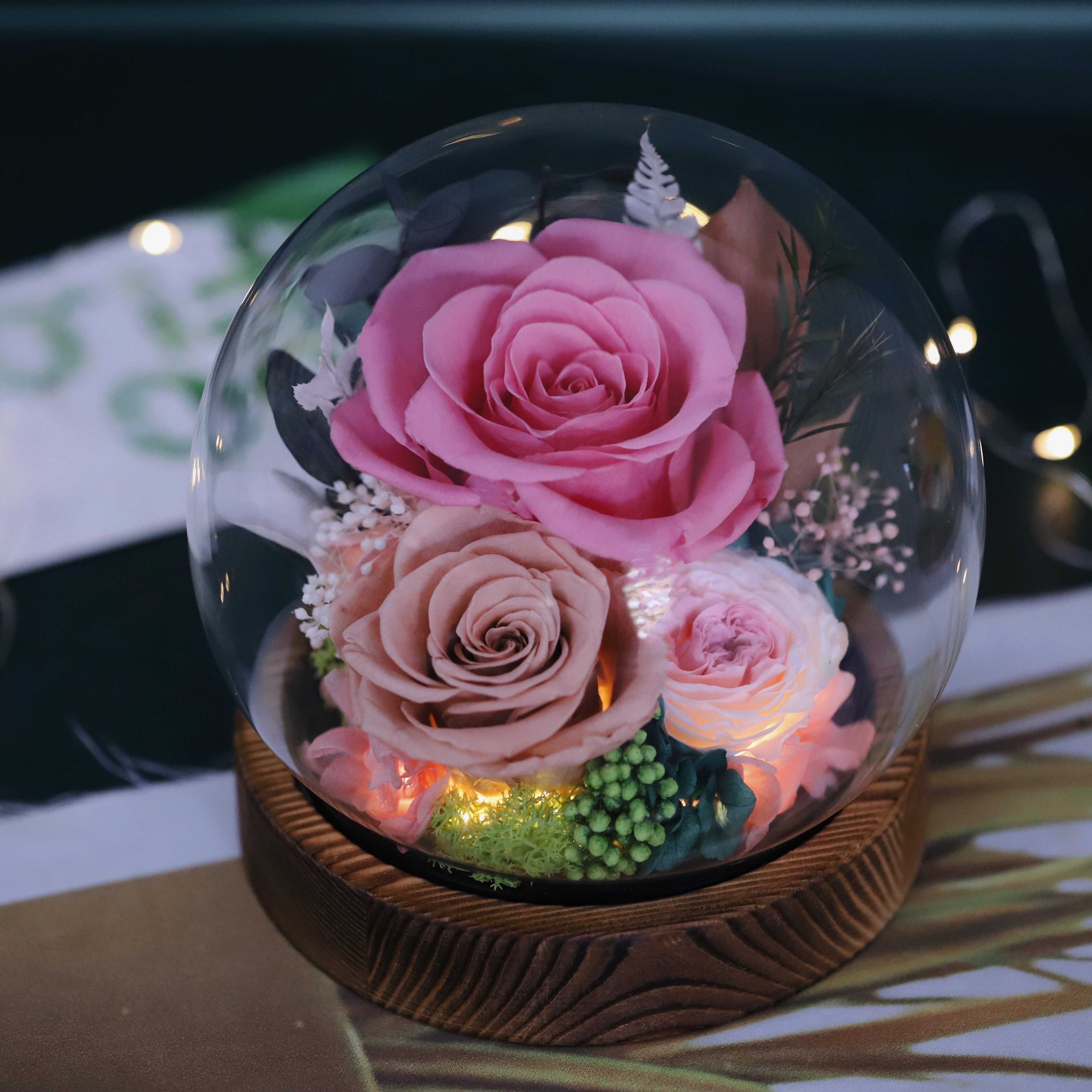 Christmas Day Chinese New Year Preserved Rose Gift Glass Cover Natural Everlasting Forever Flowers with LED Wholesale Sales
