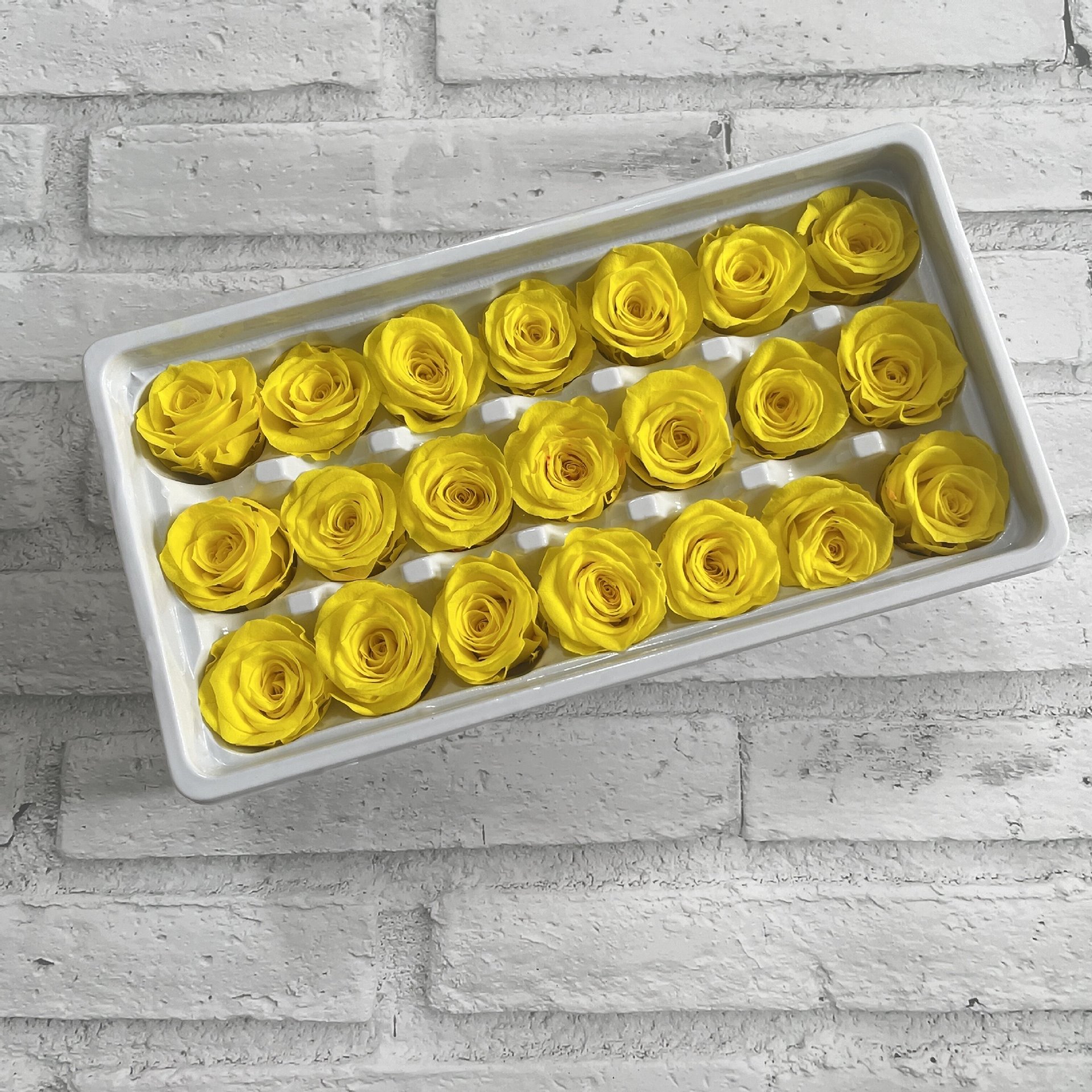 Wholesale 21-Head 2-3 cm A Grade Eternal Rose Heads Preserved Flowers for Christmas Valentine DIY Gift & Decorative Purpose