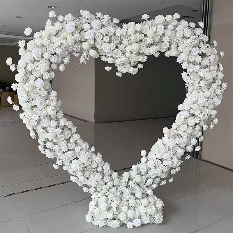 Hot Selling Heart Rose Flower Arch Decoration Vines Garland Silk Flower Garland Table Customizable Wedding Party Flower Runner