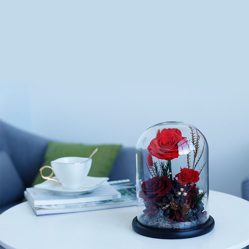 High quality Handmade Eternal Flower Preserved Rose In Glass Dome For Decoration And As a Gift