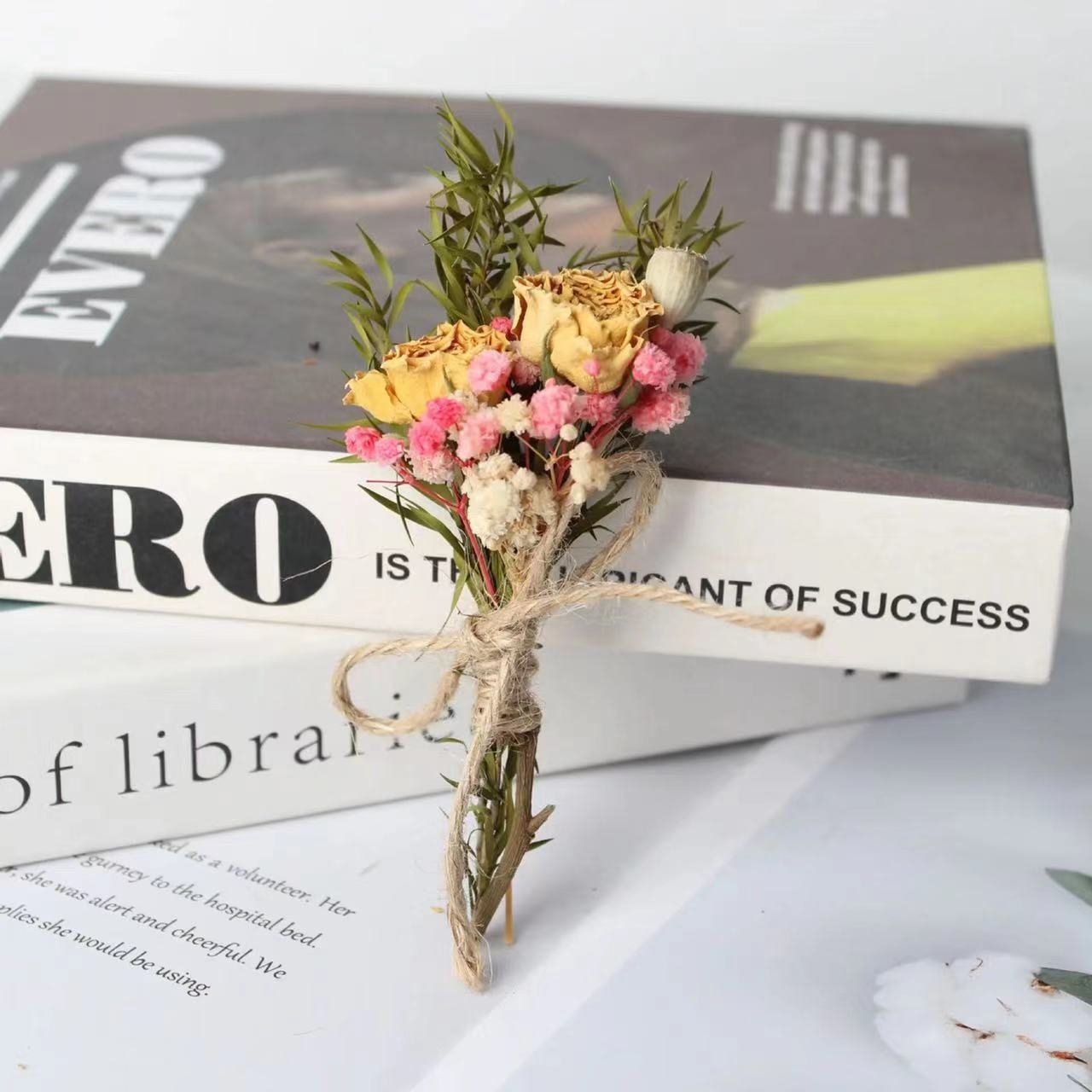 Wholesale DIY Craft Party Wedding Card Decoration Mini Flower bridal Rose Bouquet Natural Small Mini Dried Flower Bouquet