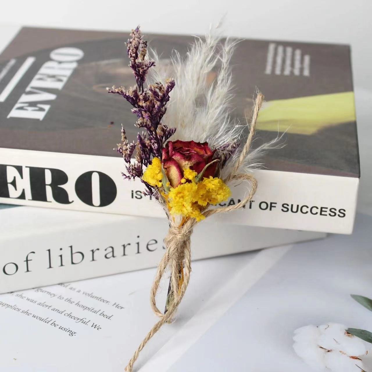 Wholesale DIY Craft Party Wedding Card Decoration Mini Flower bridal Rose Bouquet Natural Small Mini Dried Flower Bouquet
