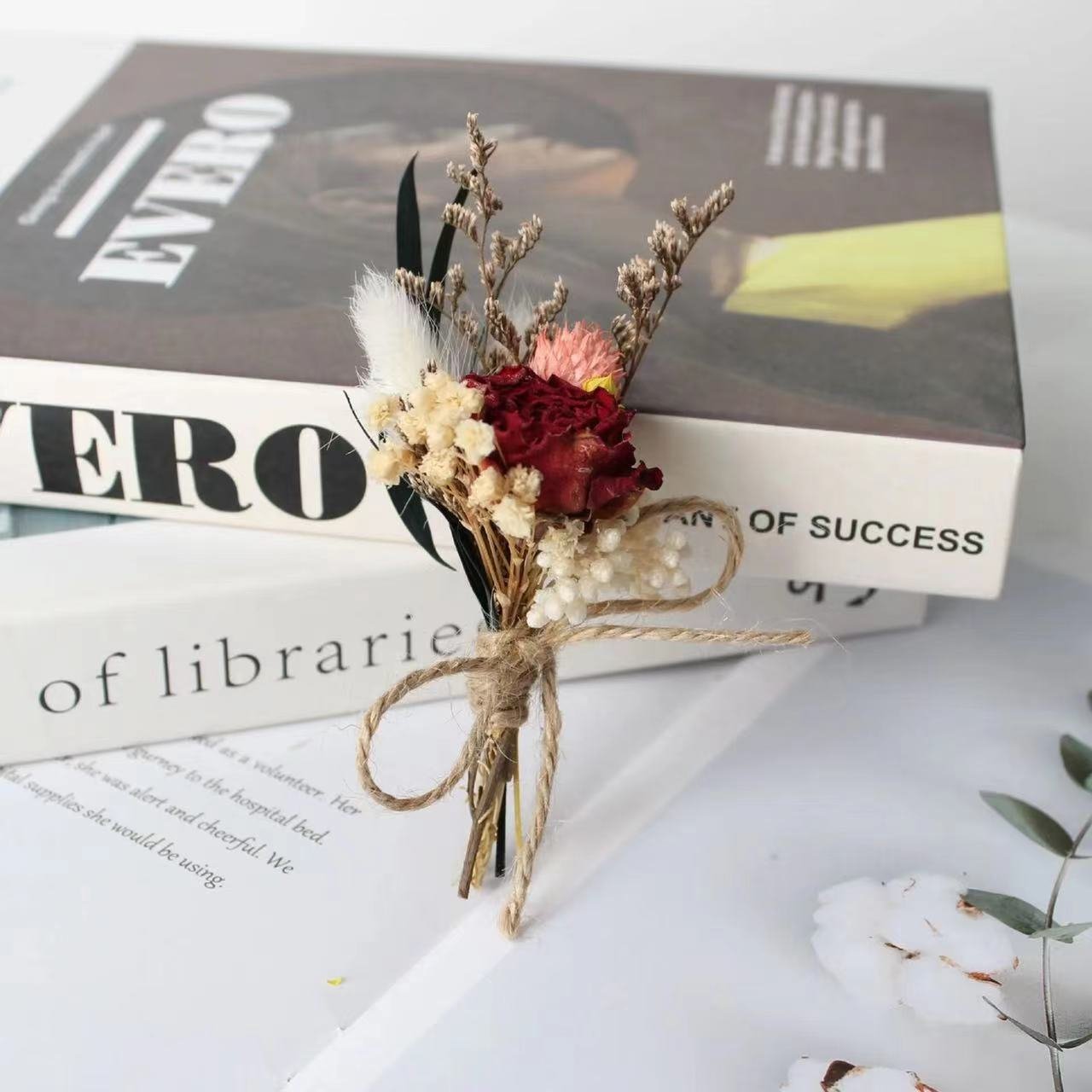 Wholesale DIY Craft Party Wedding Card Decoration Mini Flower bridal Rose Bouquet Natural Small Mini Dried Flower Bouquet