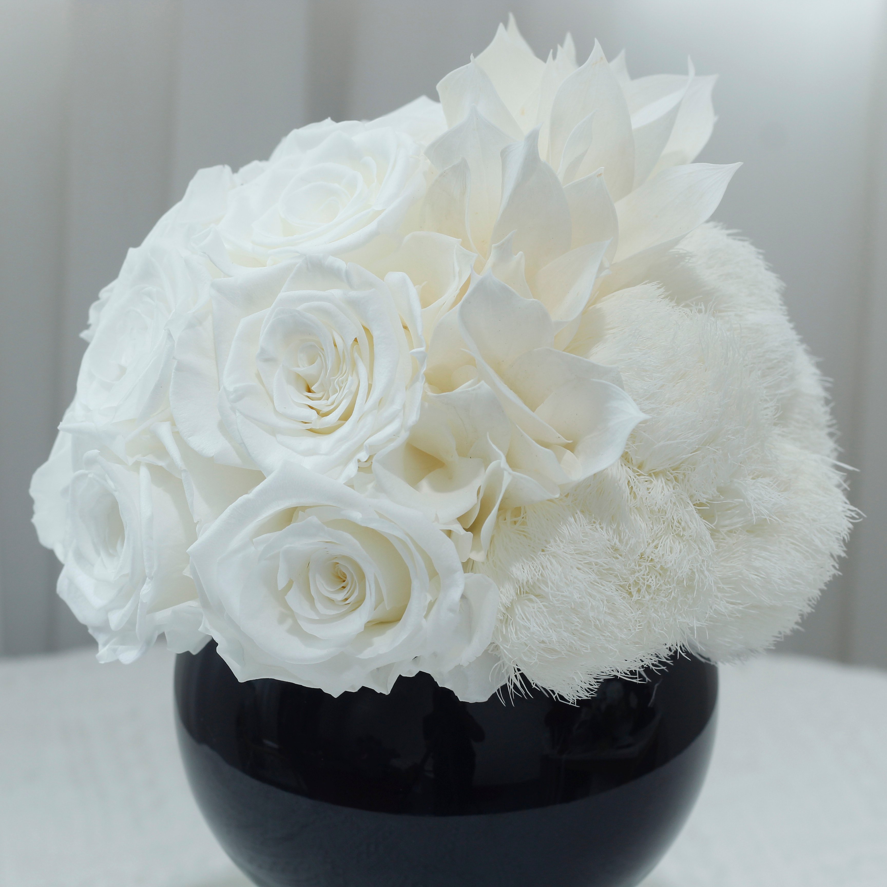 Lovebay Home Deco Table Gifts Preserved Natural Flowers Long Lasting Flower Preservation Forever Real Preserved Roses in a Vase