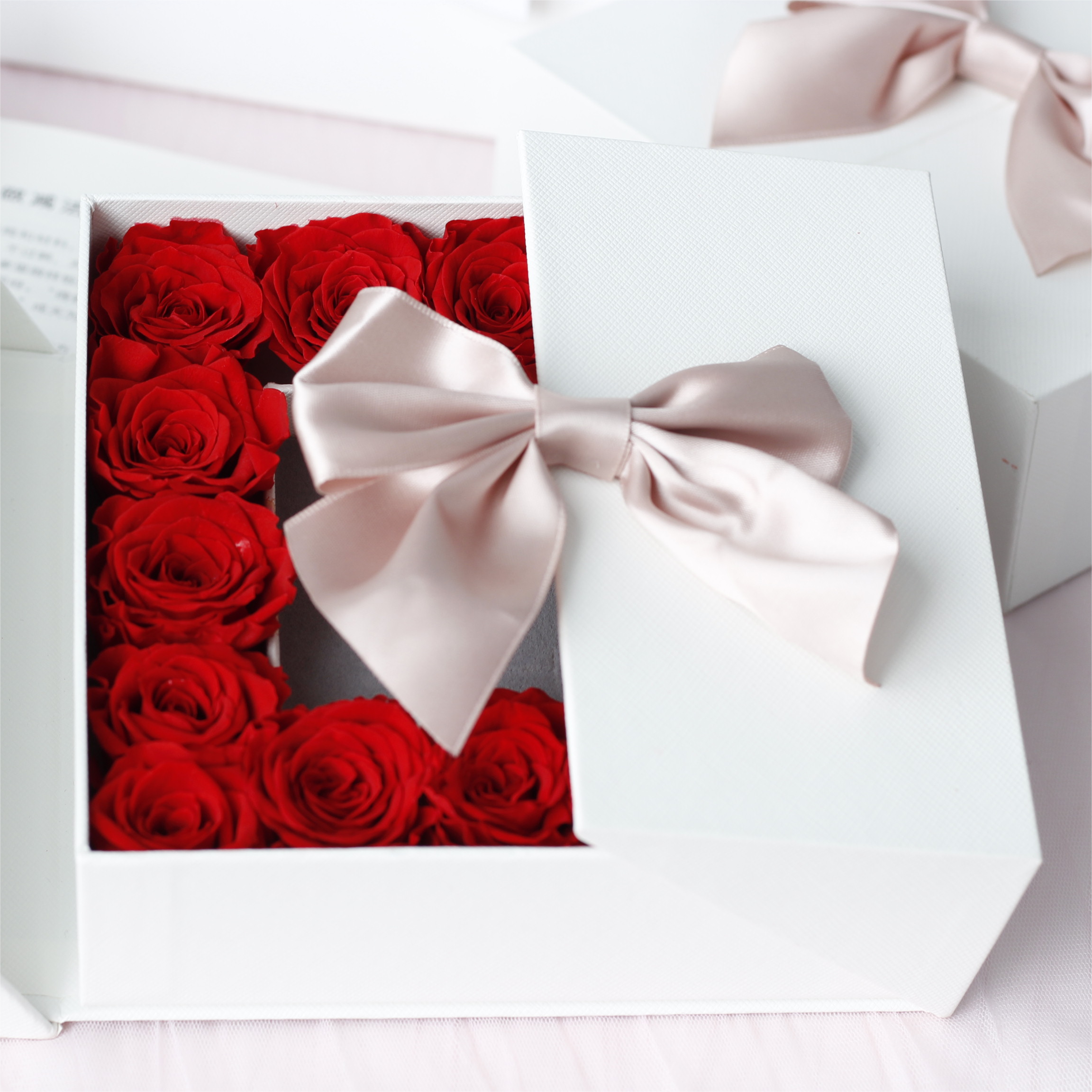 Lovebay Valentines Mother Day Forever Eternal Rose Preserved Rose Flowers In a Box Real Preserved Roses Jewelry Box Gift Set