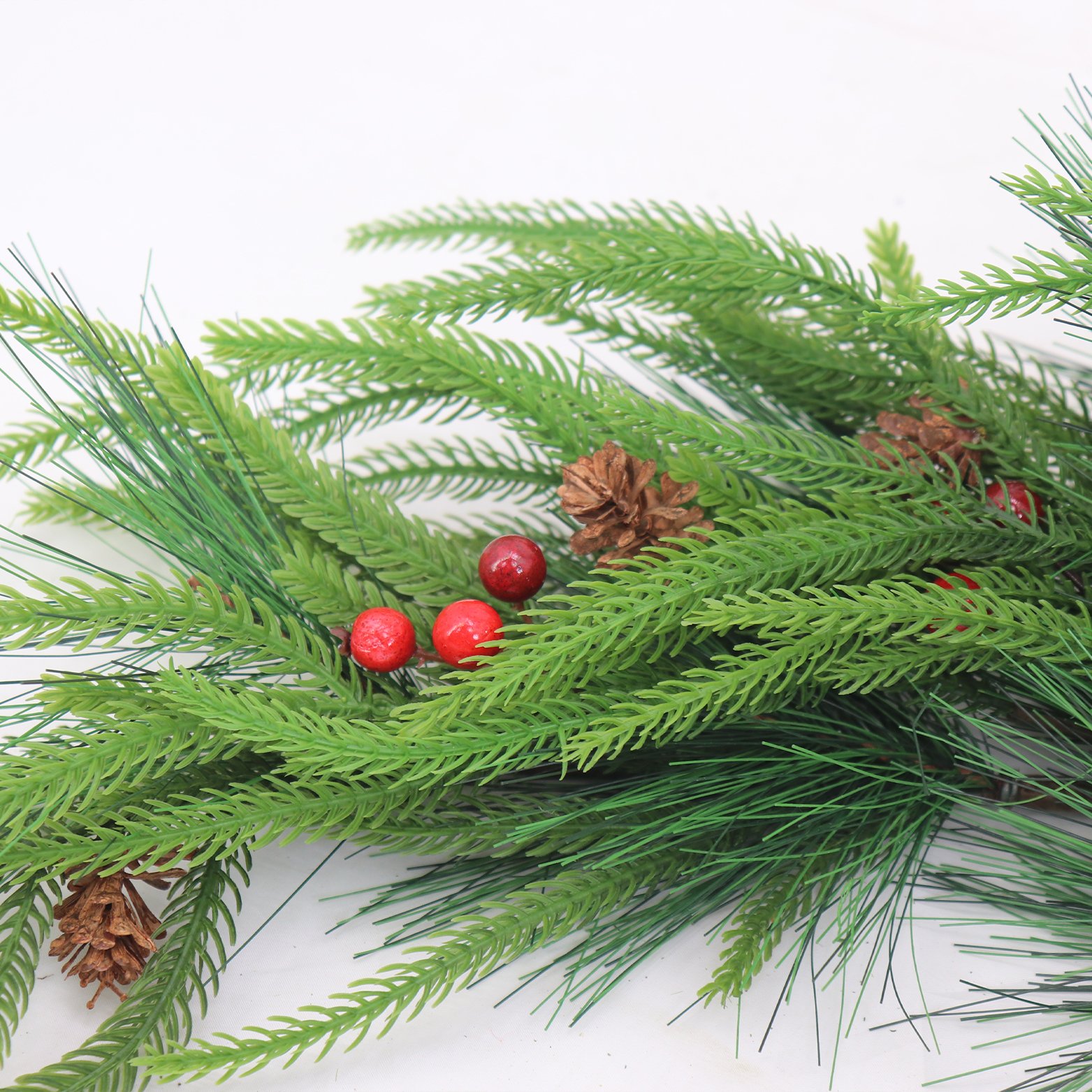 High Quality Wall Hanging Christmas Decoration 102cm Artificial Cryptomeria Fortunei Pine Needles Red Christmas Horn Pine Cones