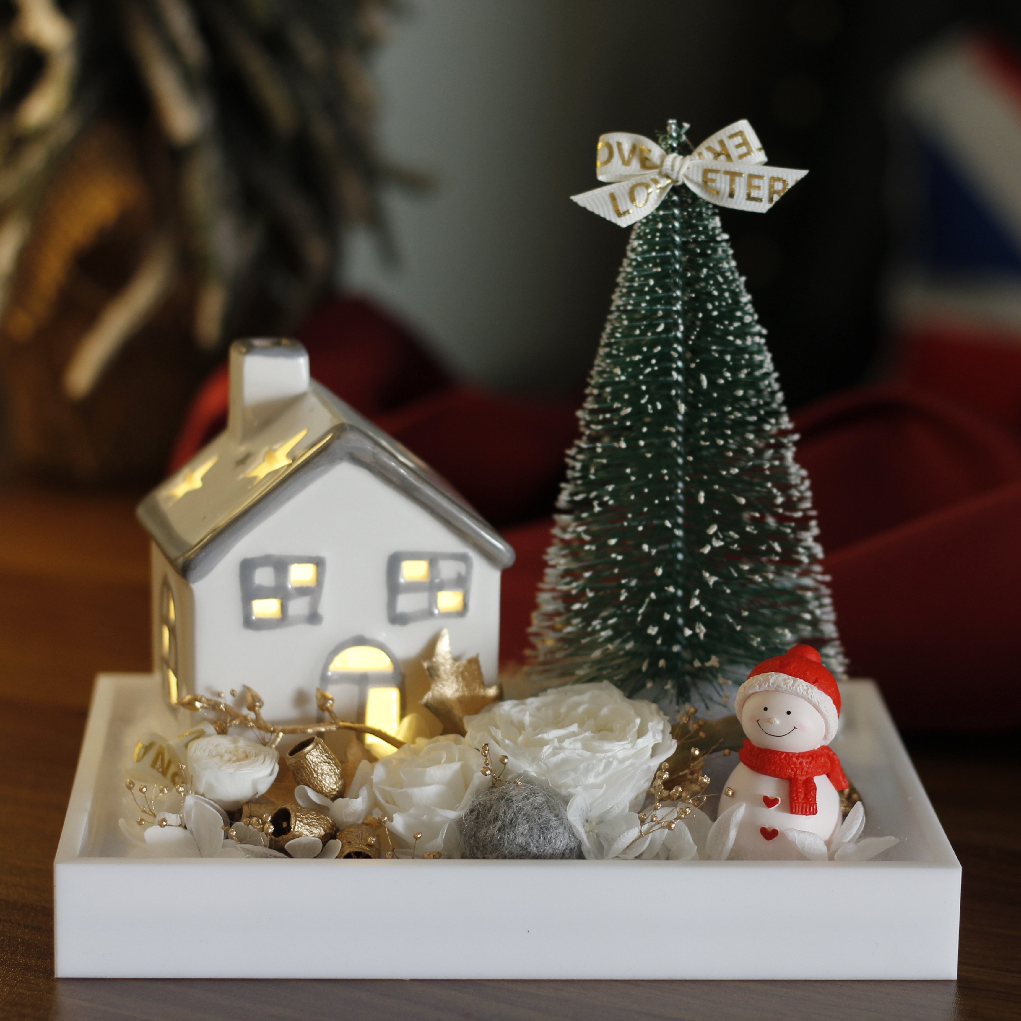 Lovebay Christmas Day Gift flores preservadas al por mayor Natural Eternal Forever Preserved Roses in Acrylic Box with Light